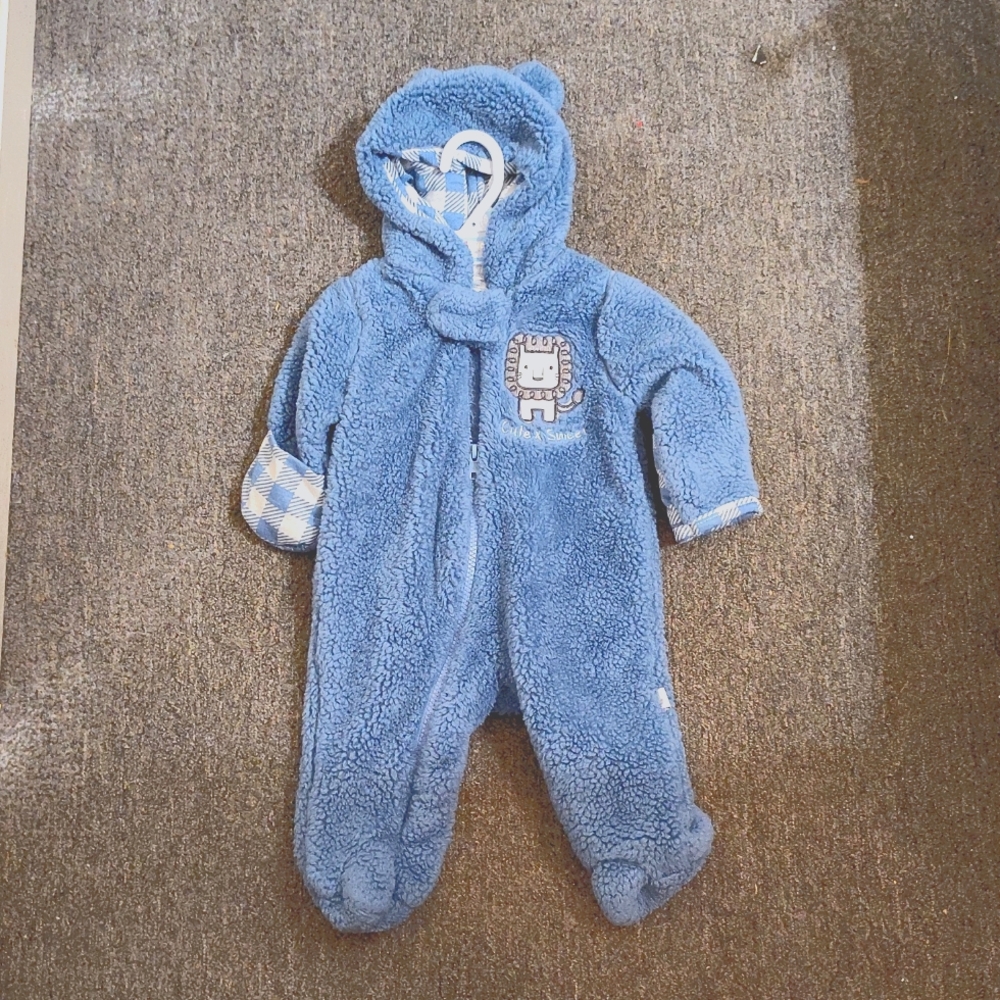Baby's winter fluffy sleeper . Brand new